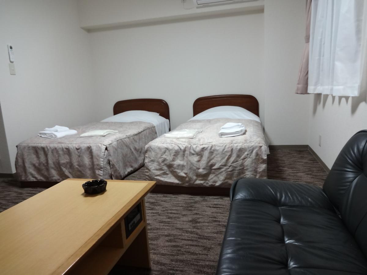 Ushiku City Hotel Ekimaekan Exterior photo